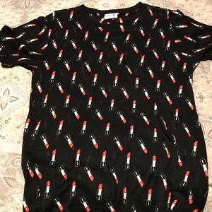 Saint Laurent lipstick tee